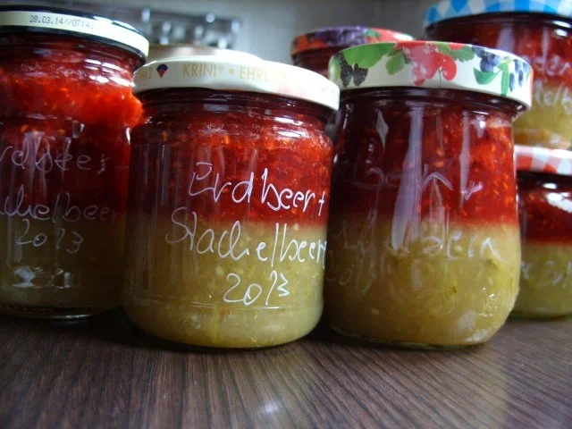 Konfitüre & Co: Fruchtduett: Erdbeere - Stachelbeere 2913 - Rezept - Bild Nr. 3