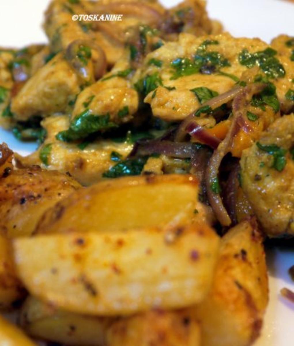 Hähnchen-Curry-Geschnetzeltes mit Knobi-Kartoffeln - Rezept