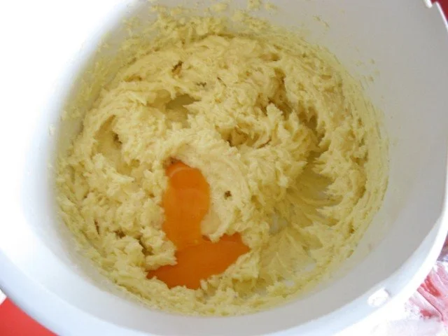Trüffel - Mascarpone - Kirsch - Gugelhupf - Rezept - Bild Nr. 5