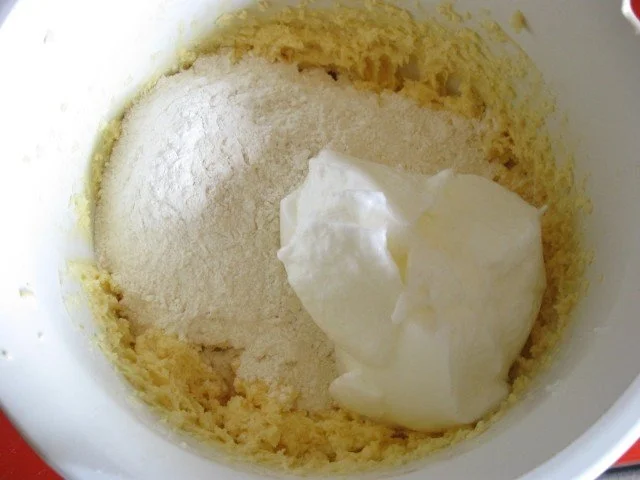 Trüffel - Mascarpone - Kirsch - Gugelhupf - Rezept - Bild Nr. 7