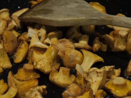 Spaghetti mit Rahmpfifferlingen - Rezept - Bild Nr. 8