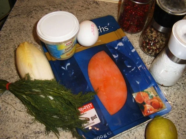 Rezept: Chicoree-Lachs-Salat Bild Nr. 2 Chicoree-Lachs-Salat - Rezept - Bild Nr. 2