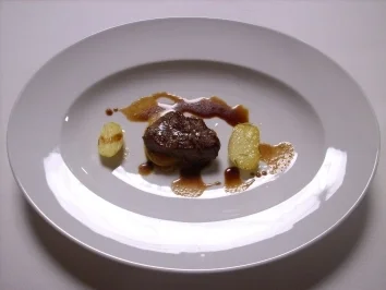 Rinderfiletsteaks mit Aprikosen-Chutney und Rosmarinkartoffeln - Rezept