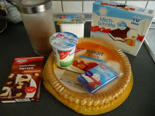 kleine Überraschungs - Geburtstagstorte - Rezept - Bild Nr. 2