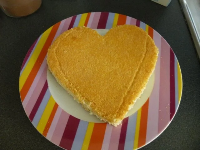 kleine Überraschungs - Geburtstagstorte - Rezept - Bild Nr. 3