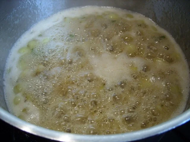 Rezept: Konfitüre &Co: Stachelbeere GinTonic Bild Nr. 2 Konfitüre &Co: Stachelbeere GinTonic - Rezept - Bild Nr. 2