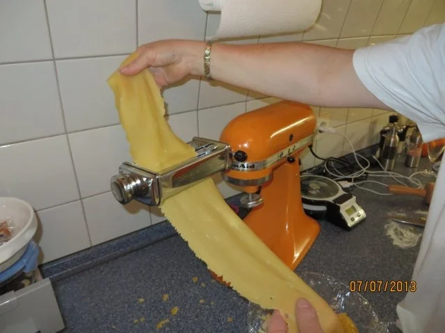 Rezept: Kochen: Fischfrikadellen mit Tagliatelle und Petersiliensoße Bild Nr. 4 Kochen: Fischfrikadellen mit Tagliatelle und Petersiliensoße - Rezept - Bild Nr. 4