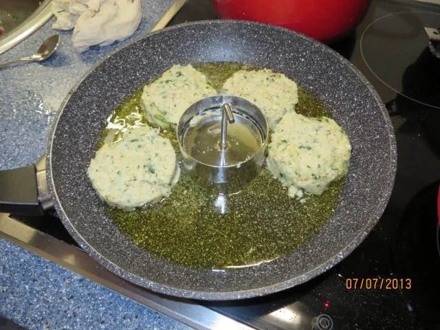 Rezept: Kochen: Fischfrikadellen mit Tagliatelle und Petersiliensoße Bild Nr. 9 Kochen: Fischfrikadellen mit Tagliatelle und Petersiliensoße - Rezept - Bild Nr. 9