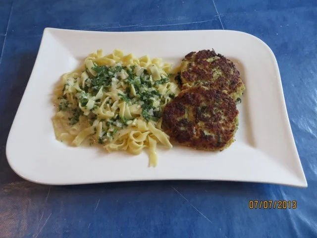Rezept: Kochen: Fischfrikadellen mit Tagliatelle und Petersiliensoße Bild Nr. 12 Kochen: Fischfrikadellen mit Tagliatelle und Petersiliensoße - Rezept - Bild Nr. 12