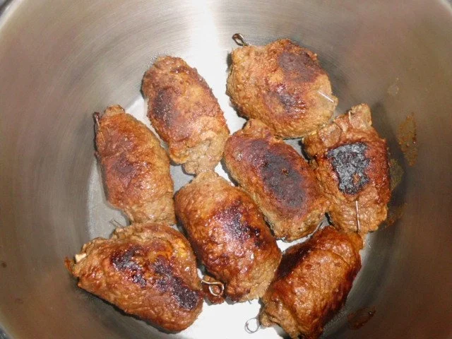 Rinderrouladen mit Auberginefüllung, dazu Kartoffelpüree - Rezept - Bild Nr. 11