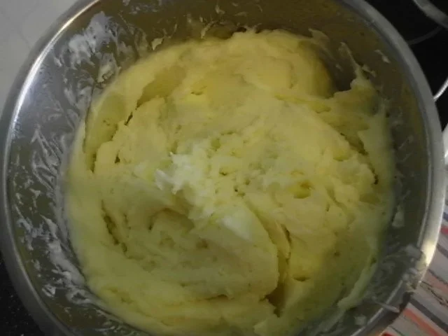 Rinderrouladen mit Auberginefüllung, dazu Kartoffelpüree - Rezept - Bild Nr. 15