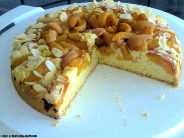 Aprikosen Kuchen mit Mandelsplittern - einfach - von tigerlilly63