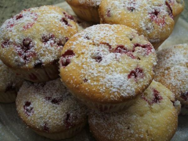 Backen: Johannisbeer Muffins - einfach - von lunapiena