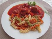 Nudeln mit Fleischklößchen - Rezept