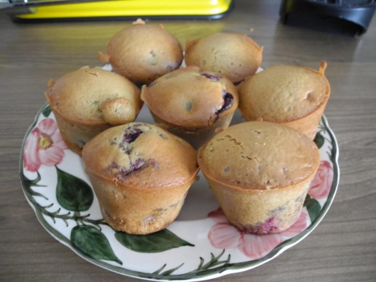 Kuchen : Vollkorn Muffins mit Kirschen - einfach - von Forelle1962