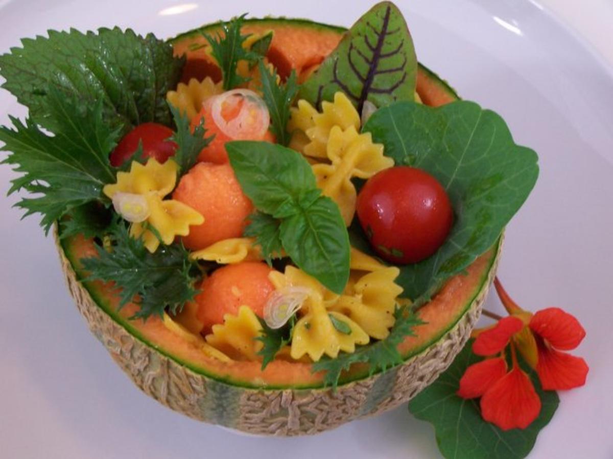 Bilder für Melonen-Nudel-Salat - Rezept