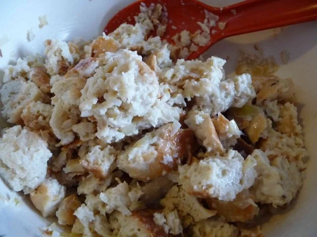 Kräuterbällchen mit gehobeltem Parmesan - Rezept - Bild Nr. 2