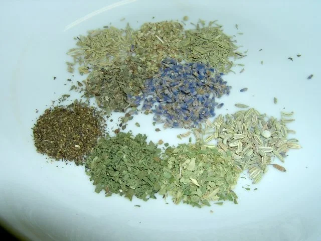 Rezept: Kräuter der Provence Gewürzmischung Bild Nr. 2 Kräuter der Provence Gewürzmischung - Rezept - Bild Nr. 2