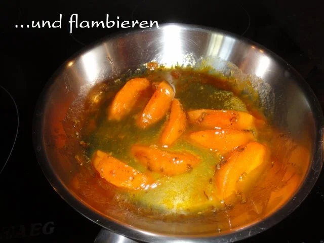 Lavendel Eis mit flambierten Lavendel Marillen - Rezept - Bild Nr. 17