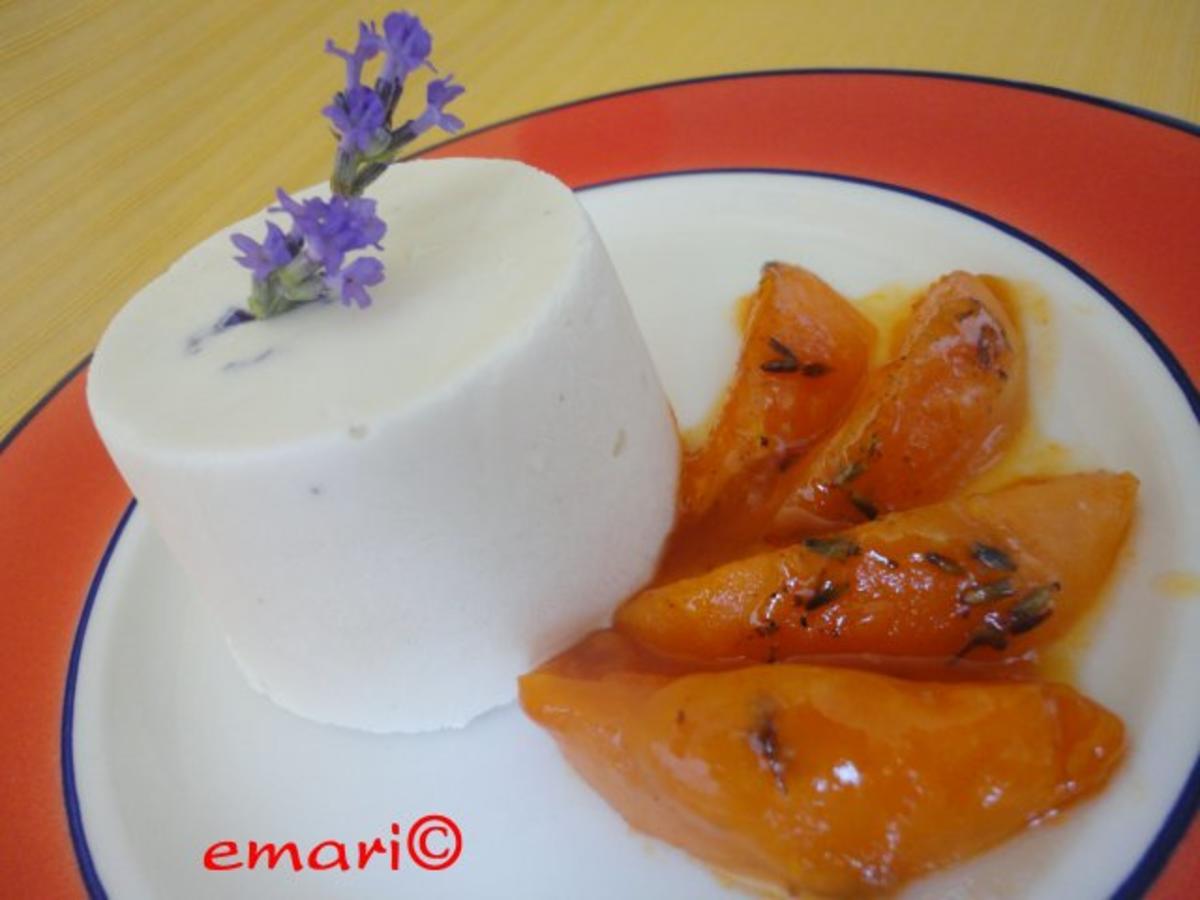 Lavendel Eis mit flambierten Lavendel Marillen - Rezept - kochbar.de Lavendel Eis mit flambierten Lavendel Marillen - Rezept - kochbar.de