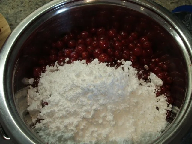 Dessert: Schokosahnepudding auf Johannisbeergrütze - Rezept - Bild Nr. 3