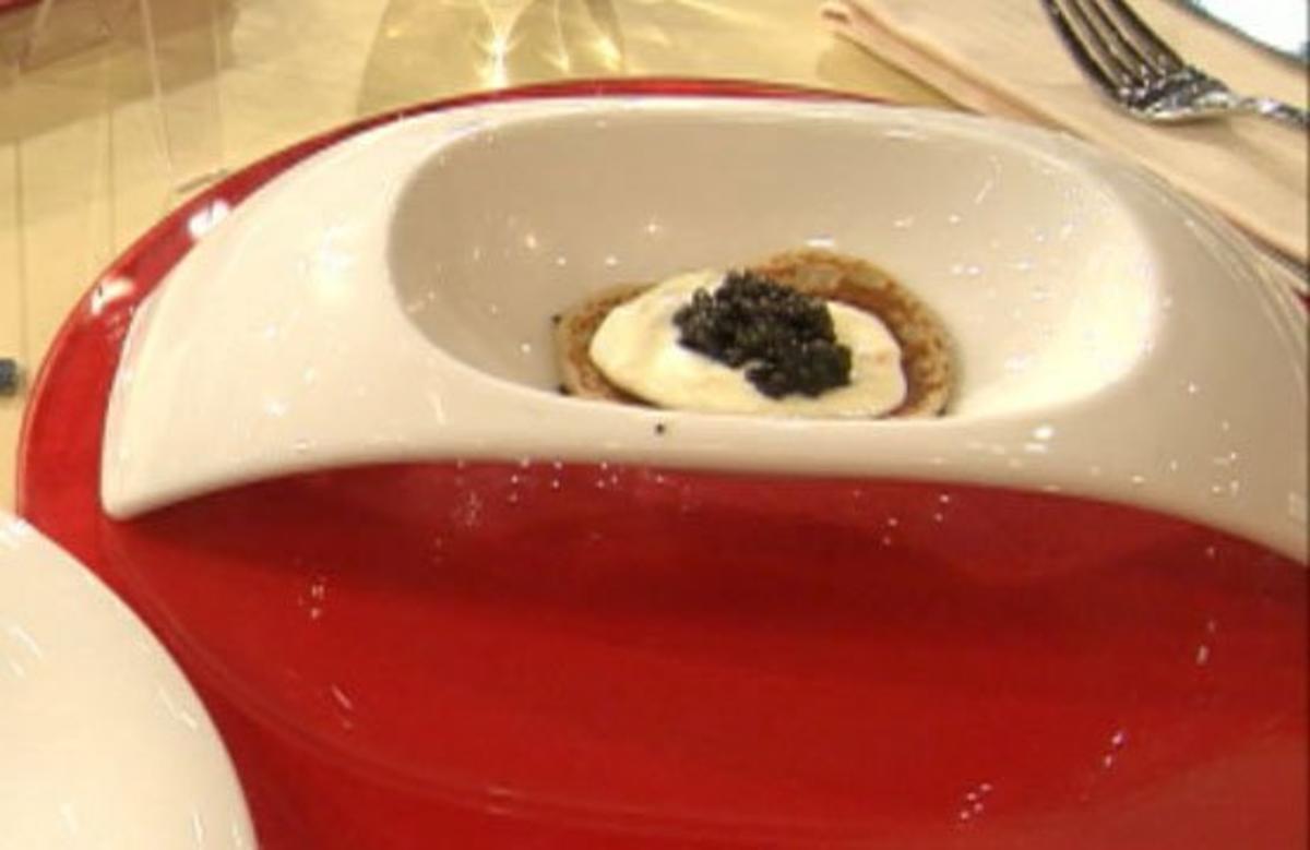 Blinis mit Schmand und Kaviar - Rezept