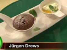 Schokotörtchen mit flüssigem Kern und Mango-Creme (Jürgen Drews) - Rezept