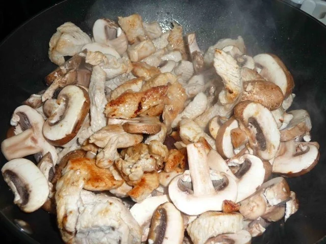 Putengeschnetzeltes Jägerart - Rezept - Bild Nr. 4