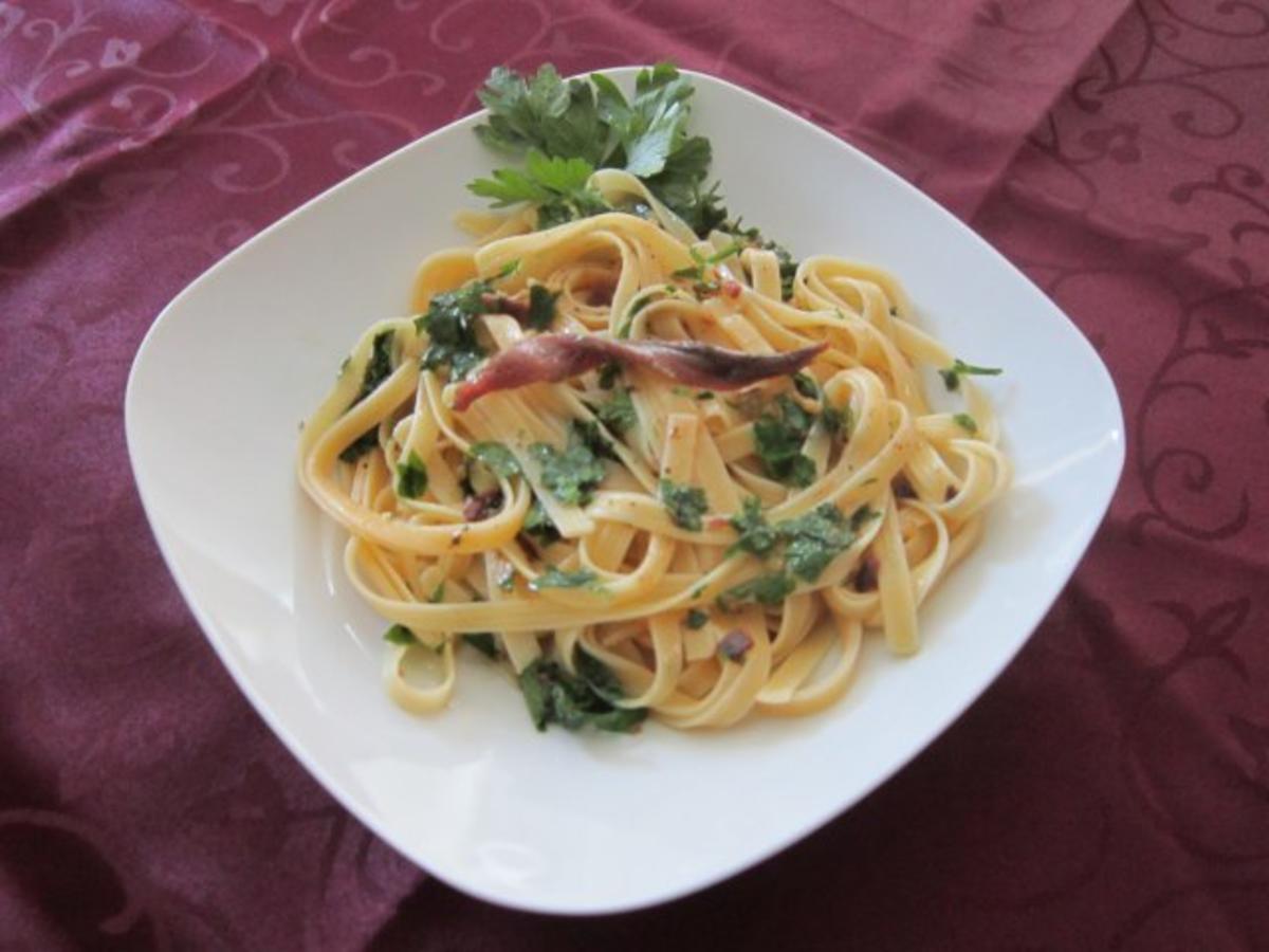 Linguine mit Sardellen - Rezept mit Bild - kochbar.de