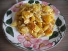 Unter 30 Minuten : Bratkartoffeln mit Knoblauch und Zwiebeln dazu Tomaten - Rezept