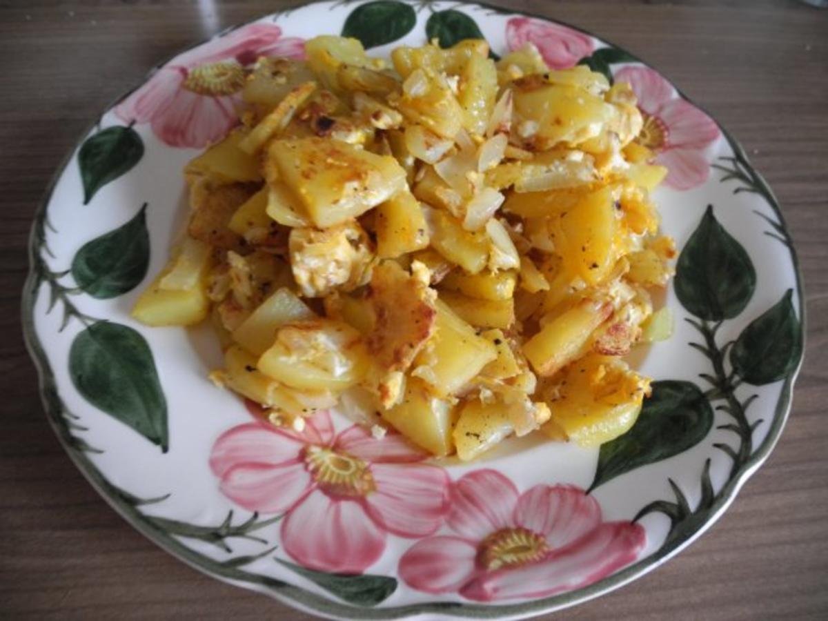 Unter 30 Minuten : Bratkartoffeln Mit Knoblauch Und Zwiebeln Dazu ...