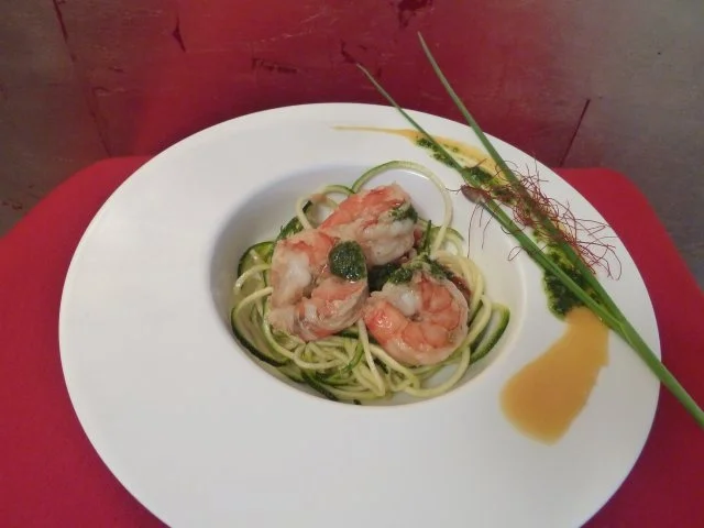 Rezept: Zucchini-Spaghetti mit Garnelen Zucchini-Spaghetti mit Garnelen - Rezept