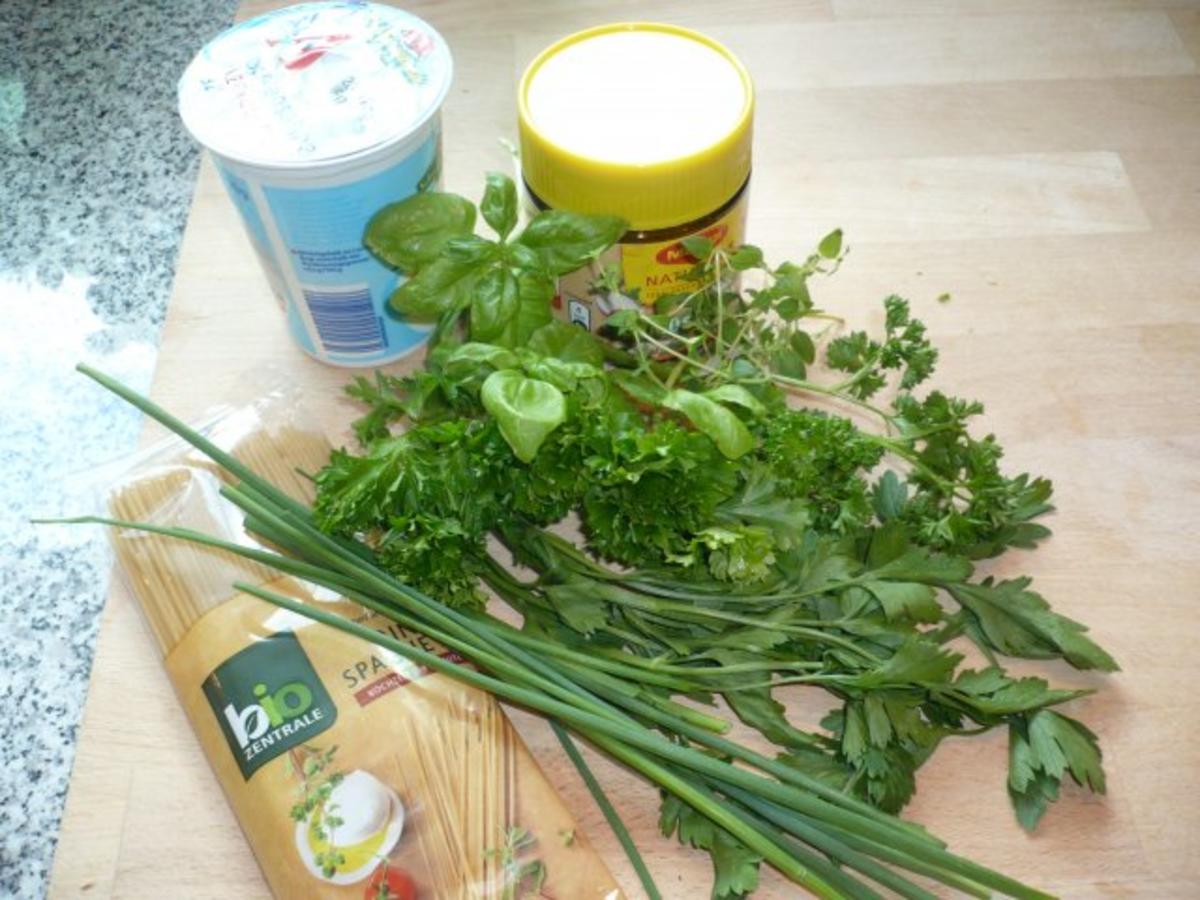 Dinkelspaghetti mit Kräuterschaum - schnell &amp; einfach - von cooky5863