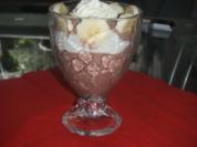 Schokocreme mit Banane und Schlagsahne - Rezept