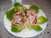 Putenwurstsalat mit Apfelessigvinaigrette - Rezept