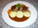 Rezept: Putenbulettchen mit Rübchen und Kartöffelchen Putenbulettchen mit Rübchen und Kartöffelchen - Rezept