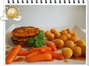 Kohlrabi-Möhre Puffer mit Baby Möhren und Kartoffelbällchen dazu - Rezept