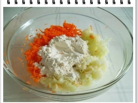 Kohlrabi-Möhre Puffer mit Baby Möhren und Kartoffelbällchen dazu - Rezept - Bild Nr. 8