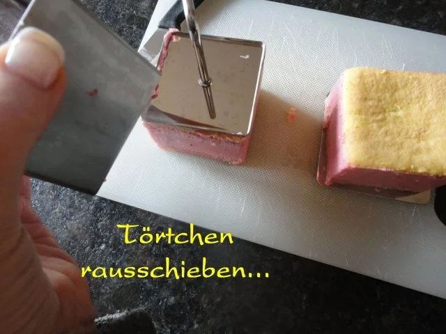 cremige Johannisbeer / Ribisel Würfel - Rezept - Bild Nr. 17