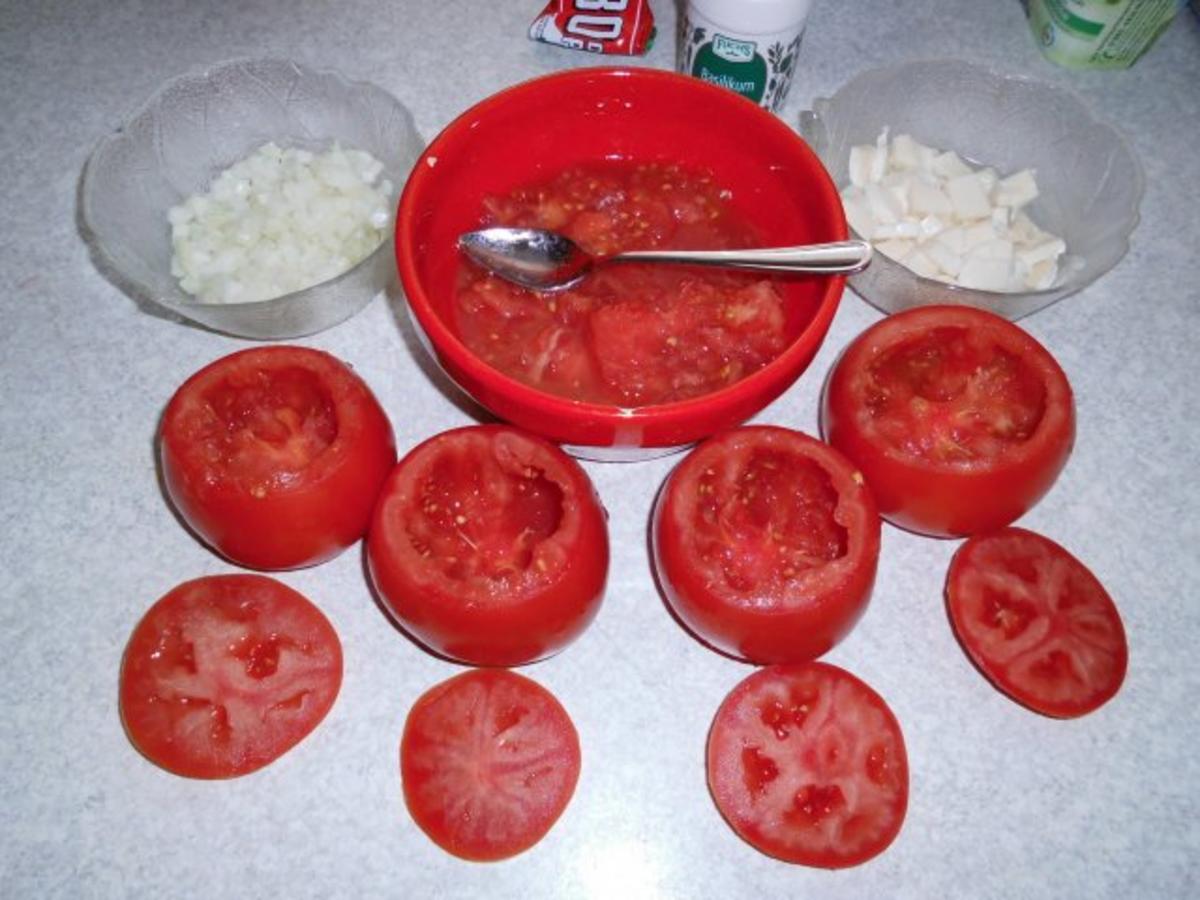 Gefüllte Fleischtomaten - Rezept mit Bild - kochbar.de