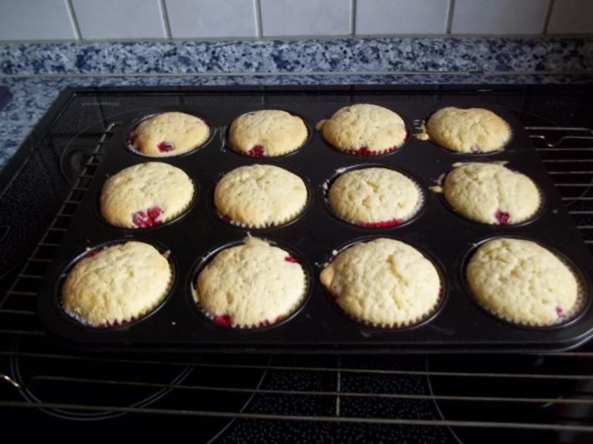 Johannisbeer Muffins - einfach - von Hexenlady01