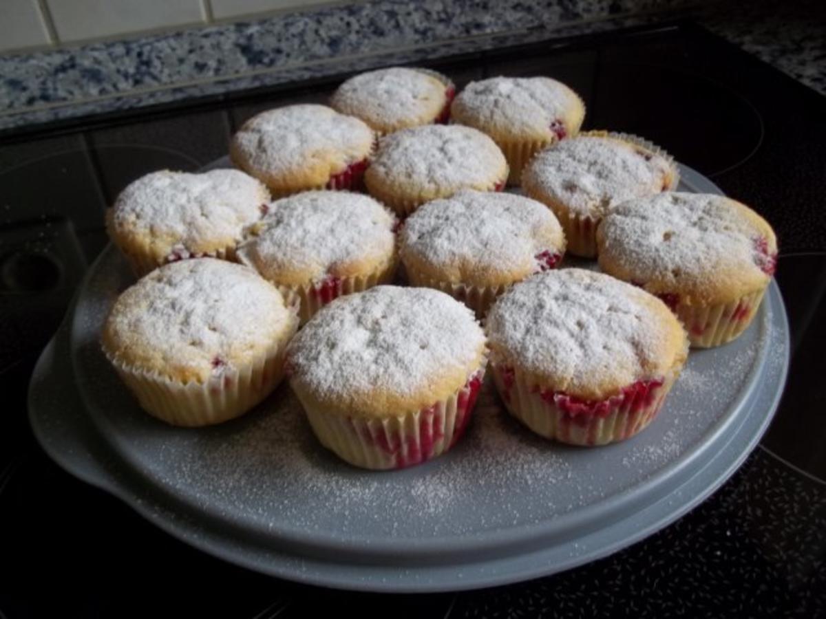 Johannisbeer-Muffins - Rezept mit Bild - kochbar.de