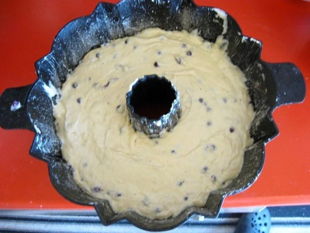 Gugelhupf mit Schmand und Waldheidelbeeren - Rezept - Bild Nr. 9