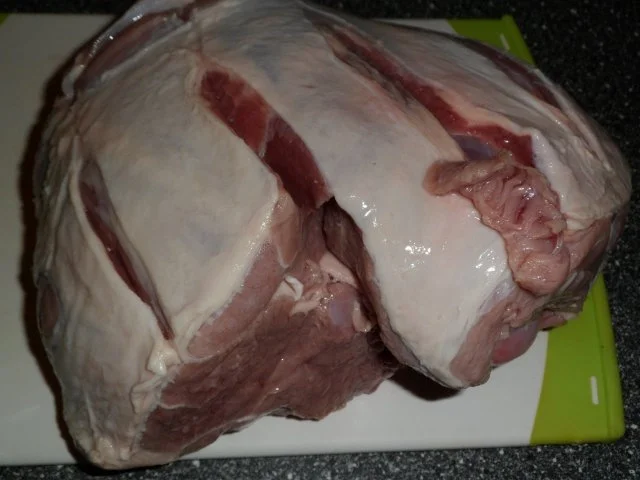 Rezept: Lammkeule aus dem Römertopf Bild Nr. 3 Lammkeule aus dem Römertopf - Rezept - Bild Nr. 3