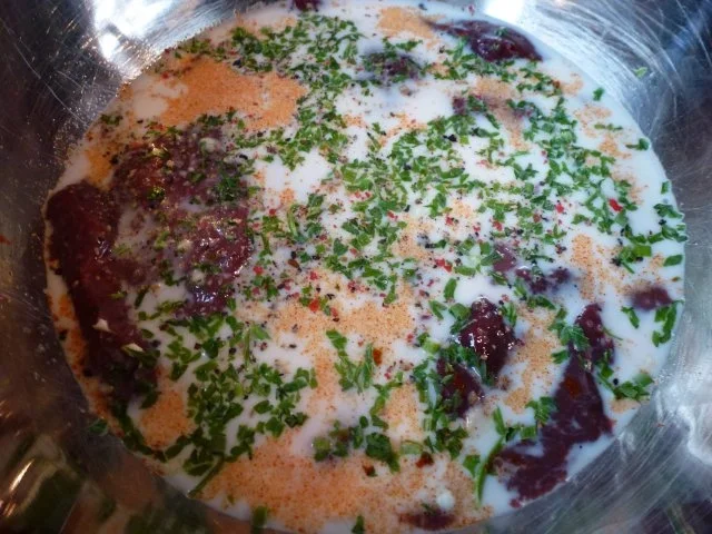 Leber, mariniert, paniert, gewokt und mit Salat - Rezept - Bild Nr. 3