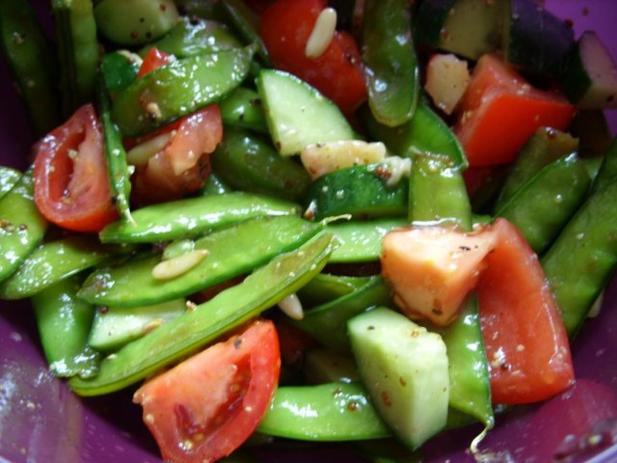 Zuckerschotensalat mit Zuckerschoten und Tomaten - Rezept mit Bild ...