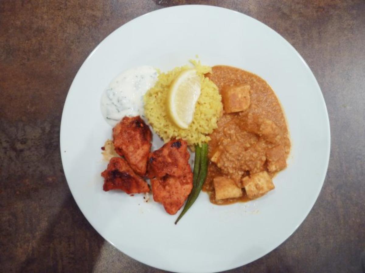 Chicken Tikka, Panneer Butter Masala, dazu gebratener Reis - Rezept
Durch Das perfekte Dinner