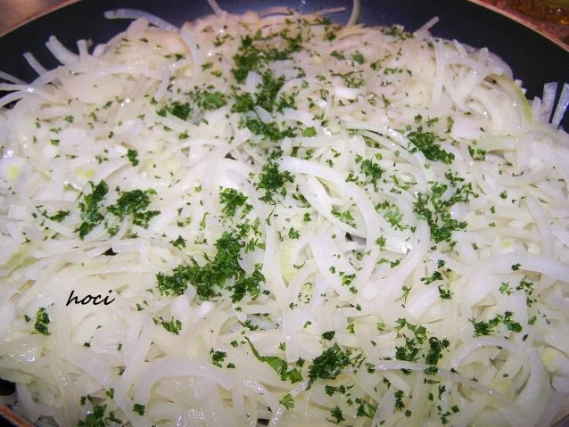 Zwiebelauflauf inspiriert von Miss Ellie's RZ - Rezept - Bild Nr. 3