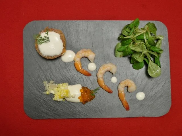 Räucherlachs-Rillettes mit einem Meerrettich-Topping - Rezept