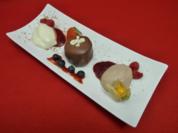 Dunkle und helle Mousse-au-Chocolat und selbstgebackene Herrentorte - Rezept